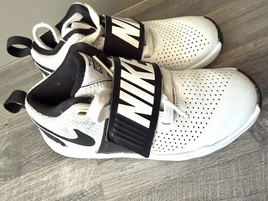 Nike детски маратонки
