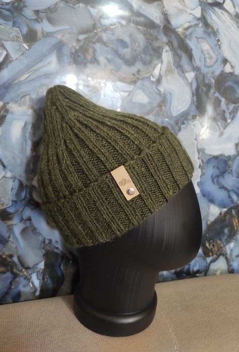 Продаю вязаные головные уборы