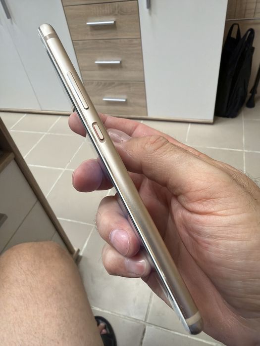Huawei P10 4/64gb