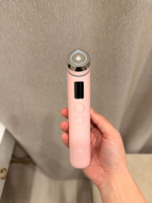 Продам Medicube бустер