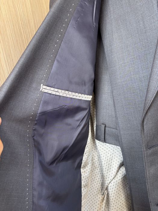 Мъжки костюм отлично състояние