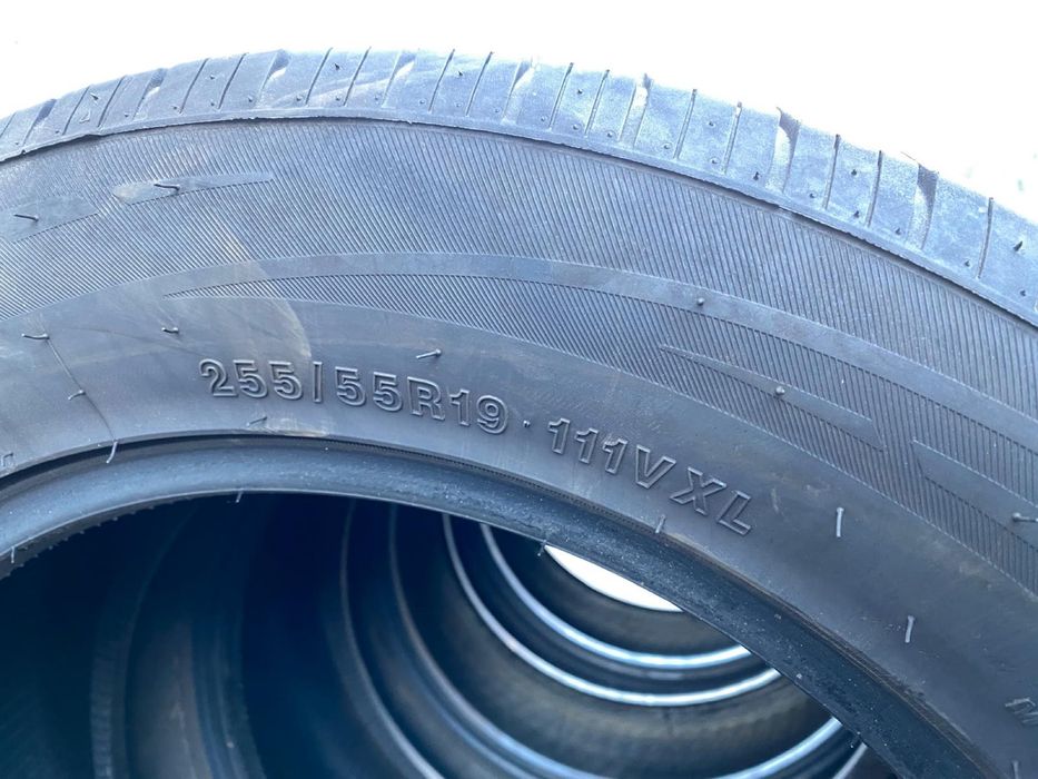 Vând cauciucuri all season 255/55 r19
