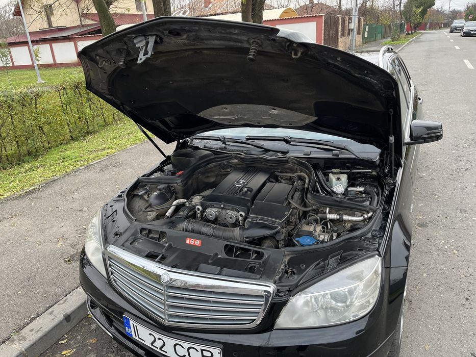 Mercedes-Benz  c180