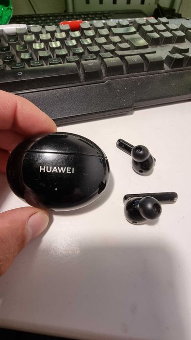 Casti wireless Huawei FreeBuds 4i