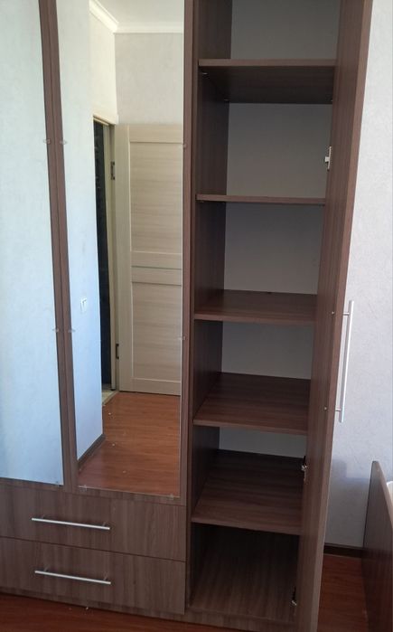 Шкаф для одежды.