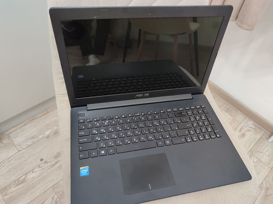 Ноутбук ASUS Компьютер