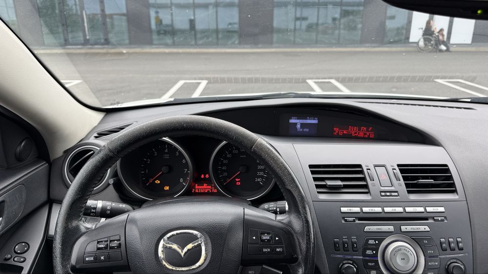 De vanzare Mazda 3 benzina 1.6 2010 213.500 KM