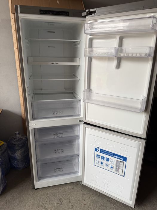 Холодильк samsung