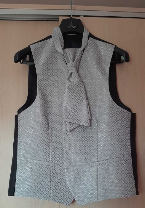 Sacou si vesta barbati marimea 48 negru