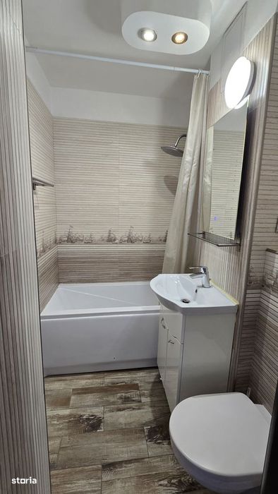 Apartament 2 camere decomandat — Militari, metrou Lujerului