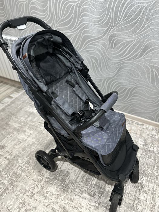 Коляска прогулочная Babalo Future, графит