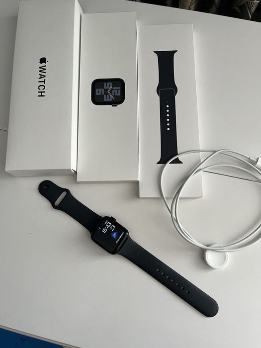 Apple watch SE gen 2 (40mm)