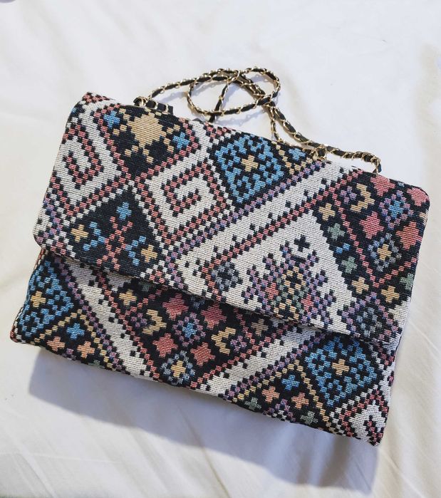 Бохо Текстилна чанта с цветна бродерия