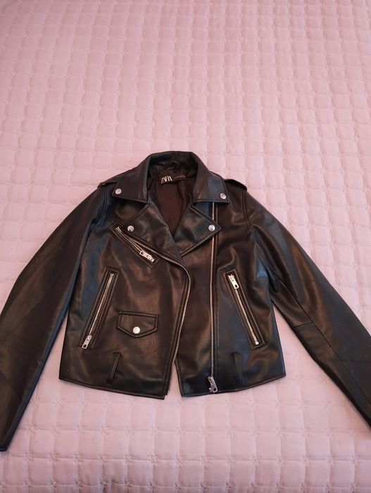 Стилно кожено яке за дами!