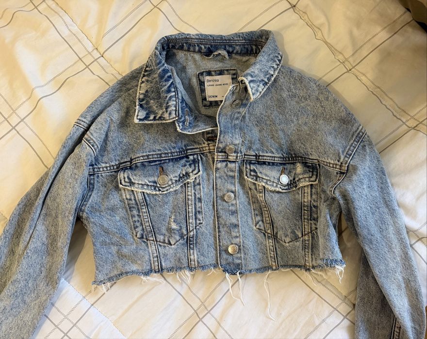 Късо дънково яке Bershka