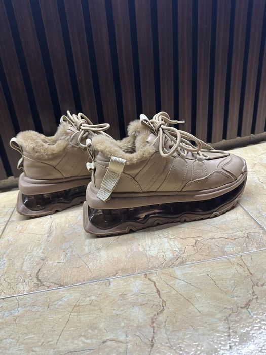 Зимни спортни обувки