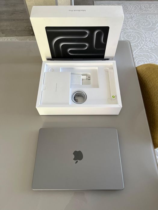 Продам MacBook Pro m3