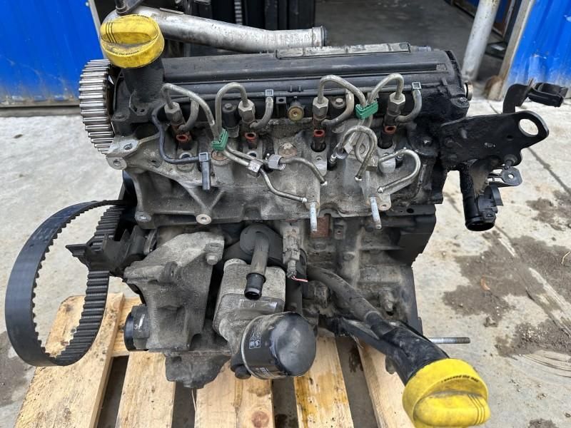 Motor complet fara anexe Dacia Sandero K9K 830 1.5 dci; 1.5 dci k9k (8