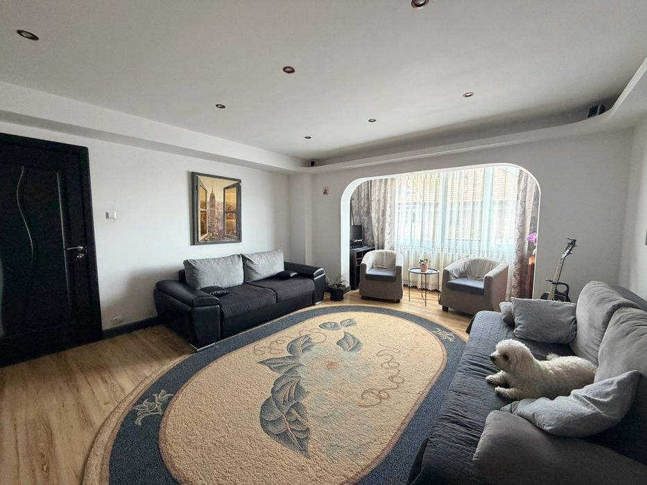 Apartament 3 camere decomandat