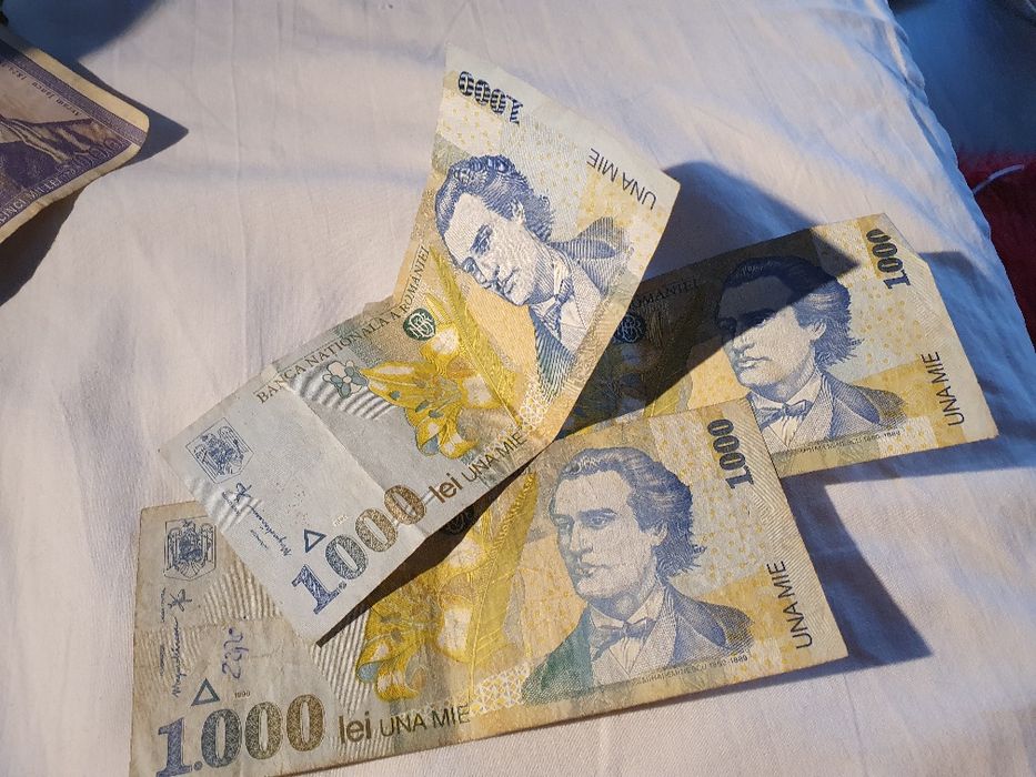 Monede cu eclipsa,,si bacnote