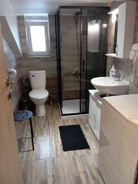 Дава се под наем Тристаен апартамент в София, Център - 60 кв.м за 897.6 € - Снимка #3