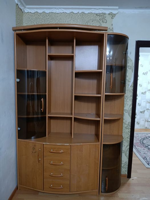 Продаётся диван и стенка