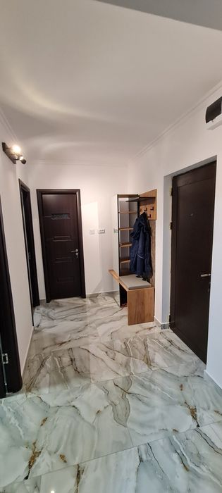 Închiriez apartament cu două camere