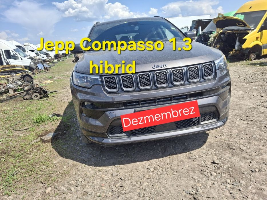 Interior Jeep volan Jeep motor Jeep portieră Jeep piese Jeep