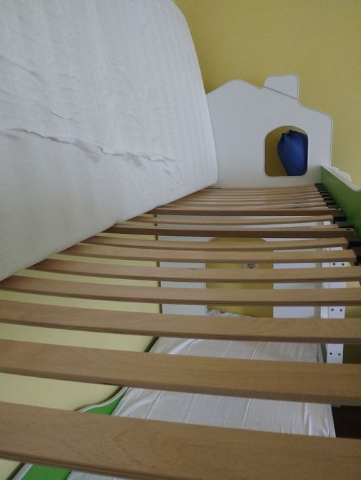 Детско двуетажно легло