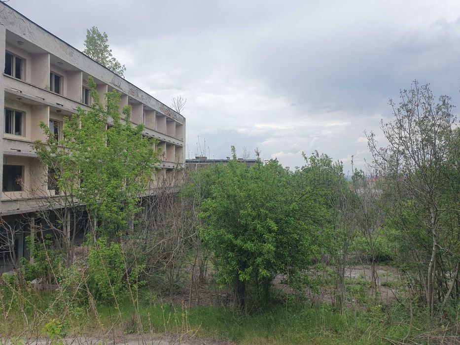 Продава се Промишлена сграда в Горна Оряховица - 2070 кв.м за 186 €/кв.м - Снимка #3