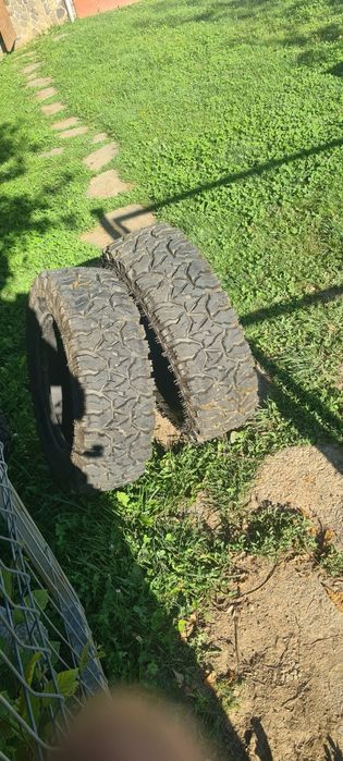 2 anvelope off-road 215/65 R16