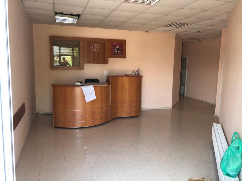 Vand hale de productie si cladire de birouri Carcea Str. Aeroportului