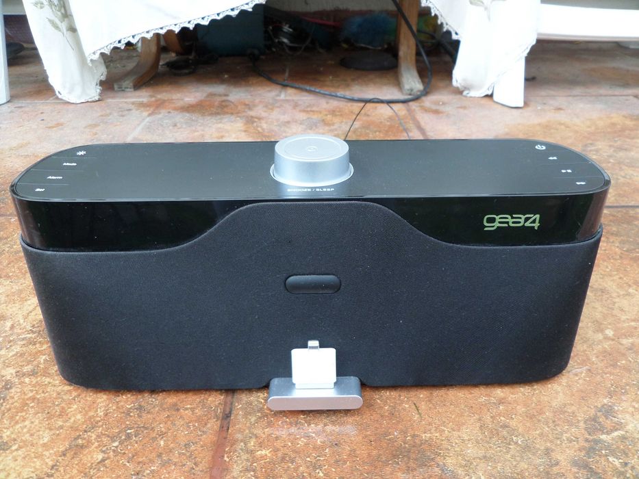 Gear4 house party rise radio,ceas cu alarma doc pentru ipod,ifone