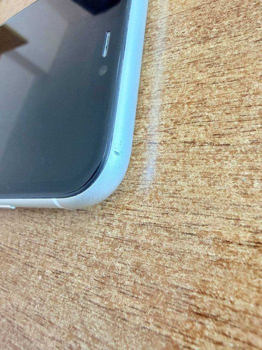 iPhone 11 128GB White - 90% батерия