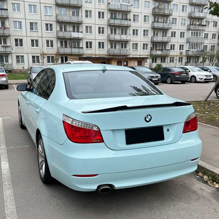 Eleron BMW E60 M4 Style ABS vopsit negru lucios