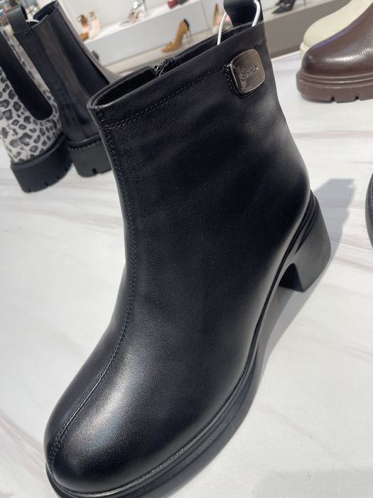 Ботинка зимний  бренд Josiny