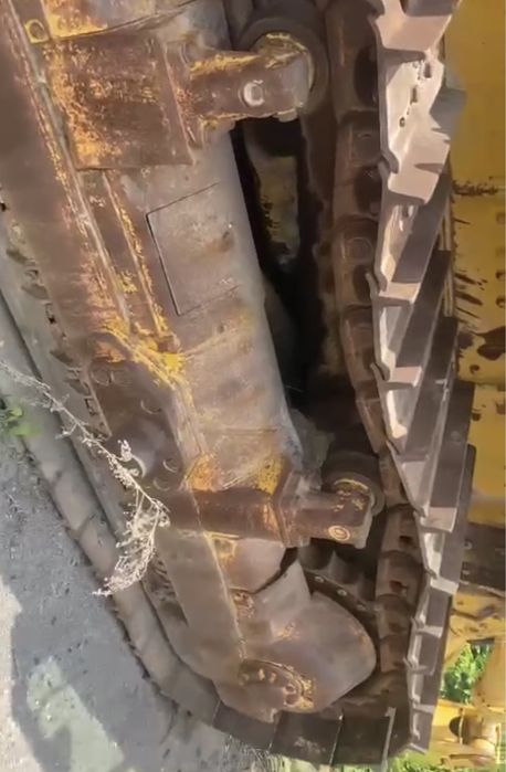 Продам запчасти на бульдозер sd23 , sd16, sd22