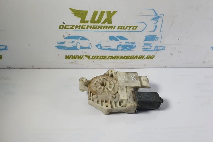 Motoras macara geam stanga fata 9678189880 Peugeot 308 T9  [din 2013 pana  2017] seria