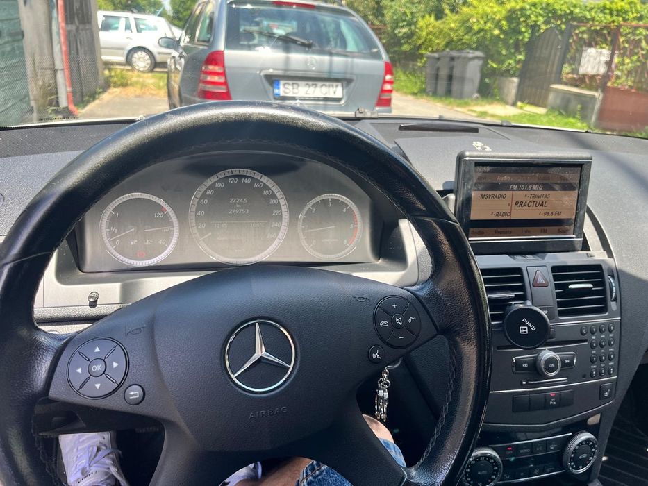 Mercedes C200 an 2009