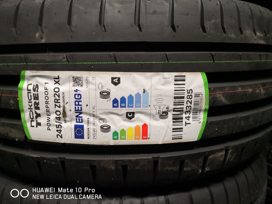 245 40 20 предни и 275 35 20 задни гуми спорт пакет 20 цола nokian
