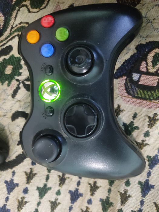 Xbox 360 E (Winchester) — Прошитая, 60+ игр + Kinect