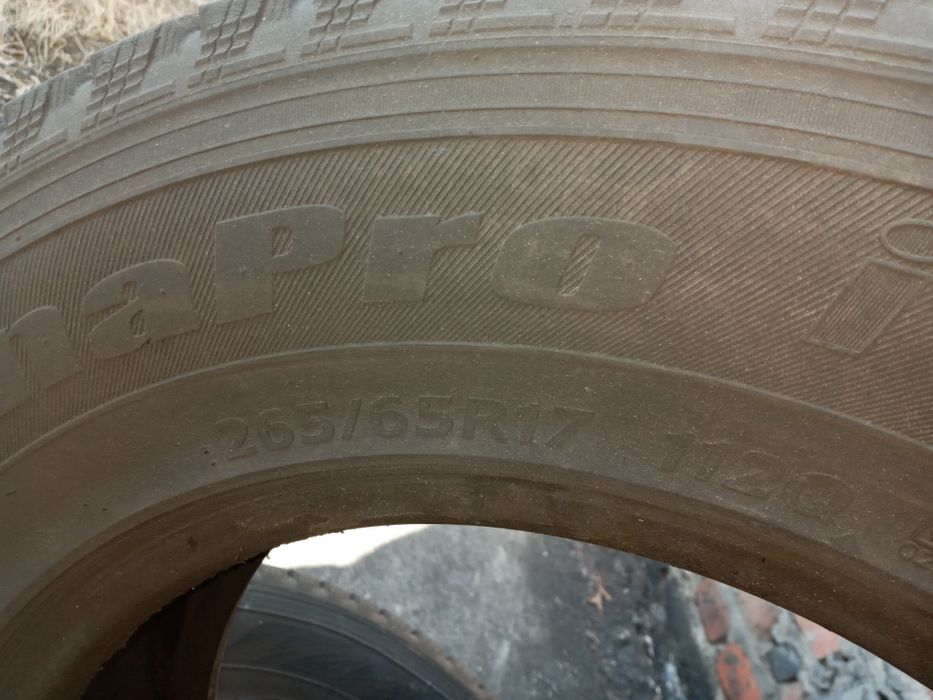 Резина 275/65/17 б/у