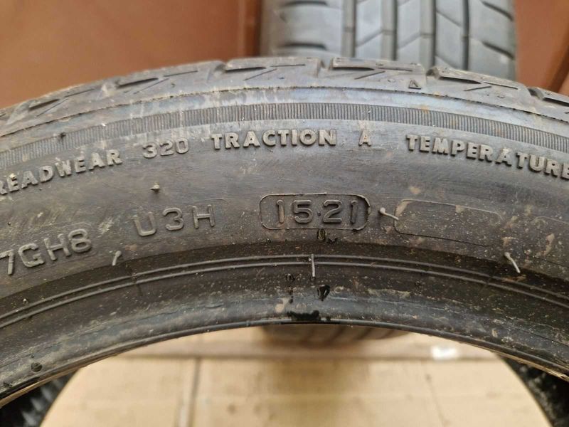 2 Bridgestone R17 225/45
летни гуми
DOT1521