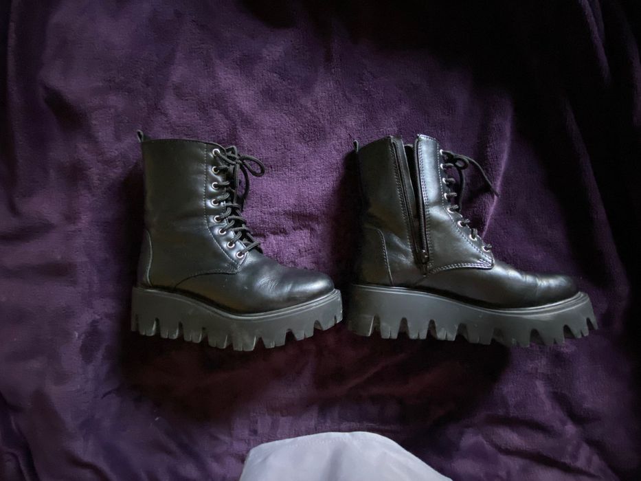 Ghete din piele naturala