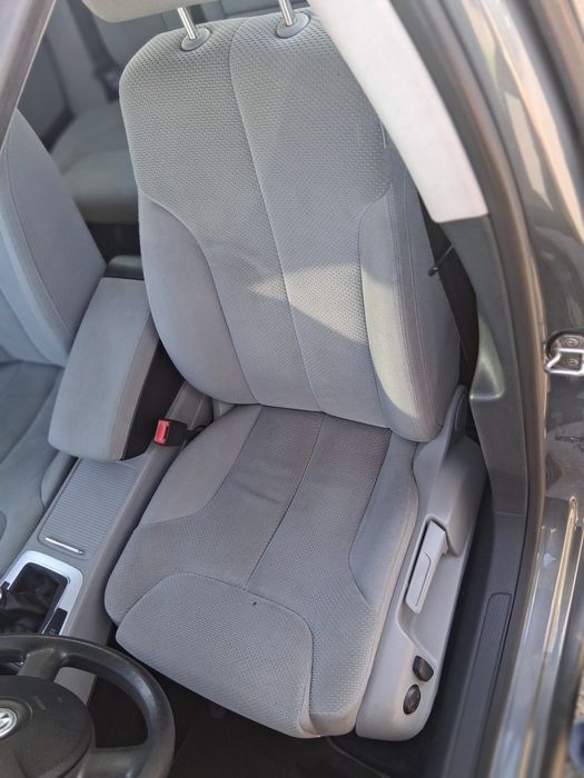 Vând Passat B6 2.0 diesel 140cp