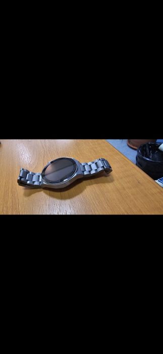 Часовник Huawei GT 3 Pro