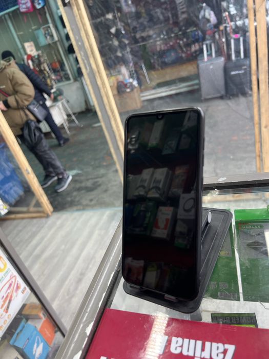 Самсунг а 50.