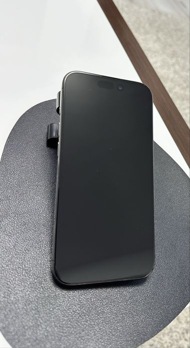 iPhone 15 Pro- 128 Gb