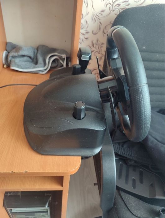 Игровой руль срочно !!!270градусо