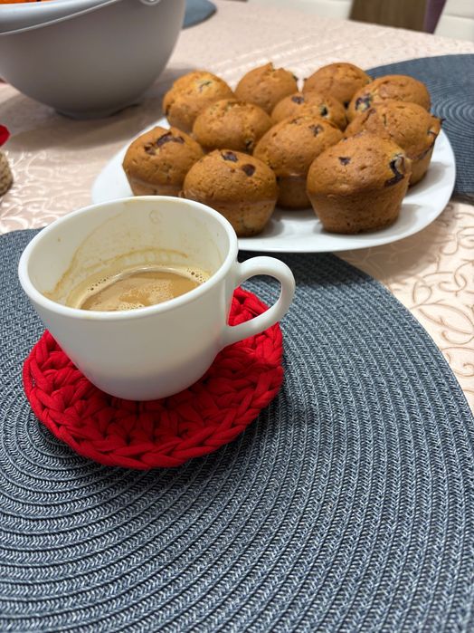 Поставка за чаши